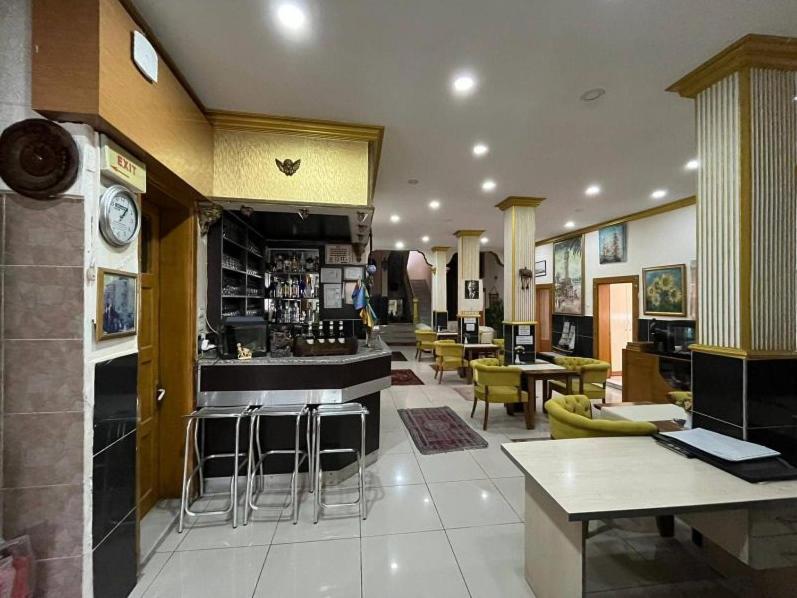 Vatan Hotel Измир Экстерьер фото